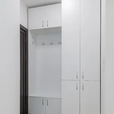 Bright & Cozy 1bd In а New Building Apartmán *