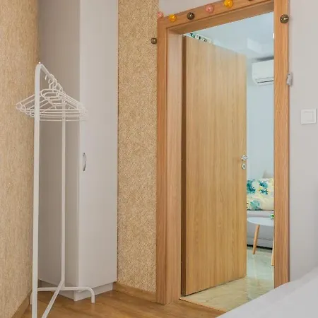 Апартамент Bright & Cozy 1bd In а New Building *